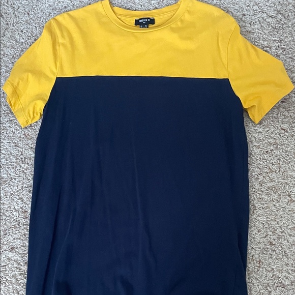 Forever 21 Men's Short Sleeve Yellow and Navy Tee - Picture 1 of 1